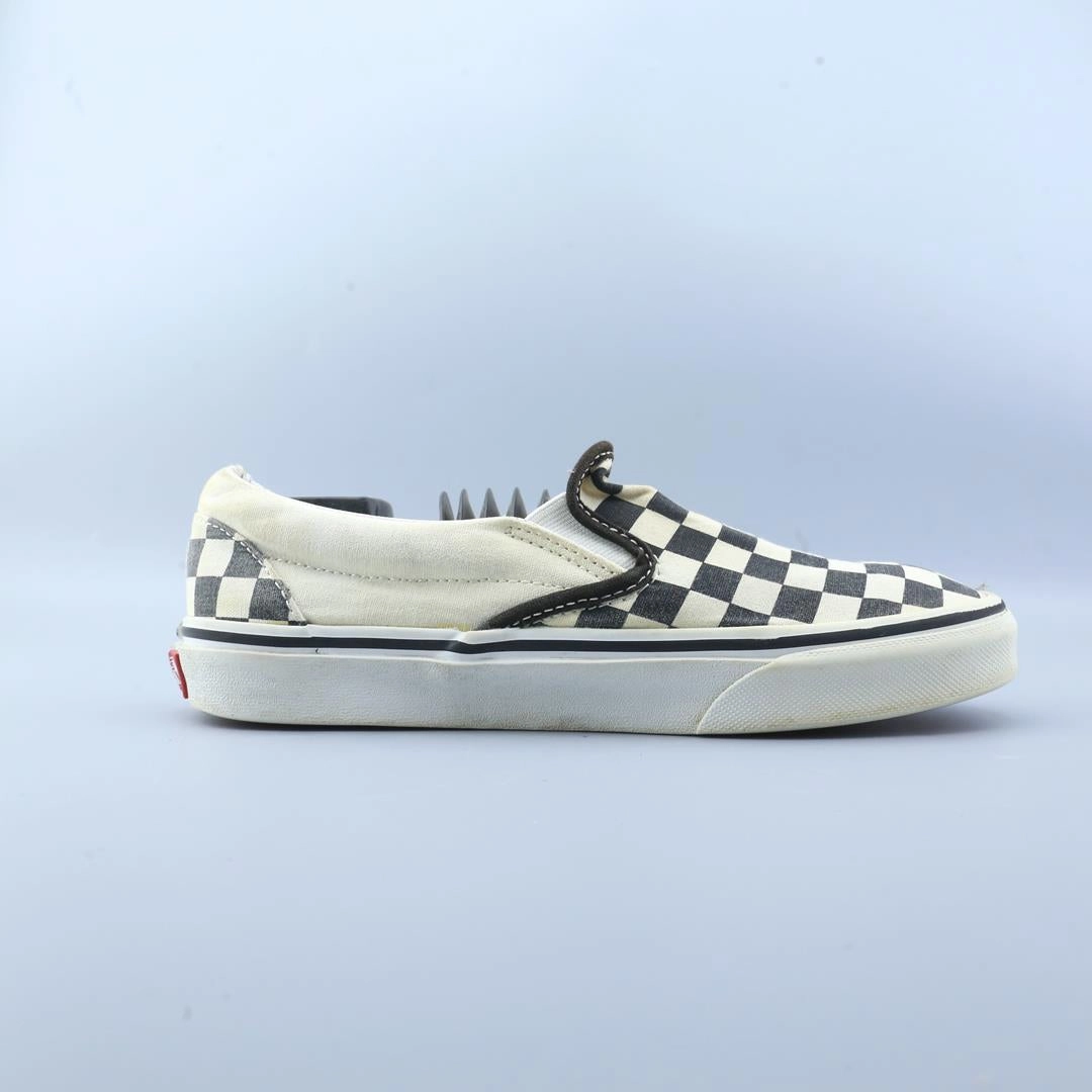 VANS CLASSIC CHECKERBOARD Vans skate shoe imagery