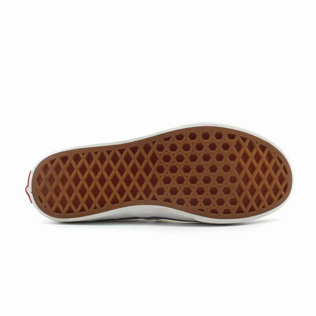VANS CLASSIC CHECKERBOARD Vans skate shoe imagery