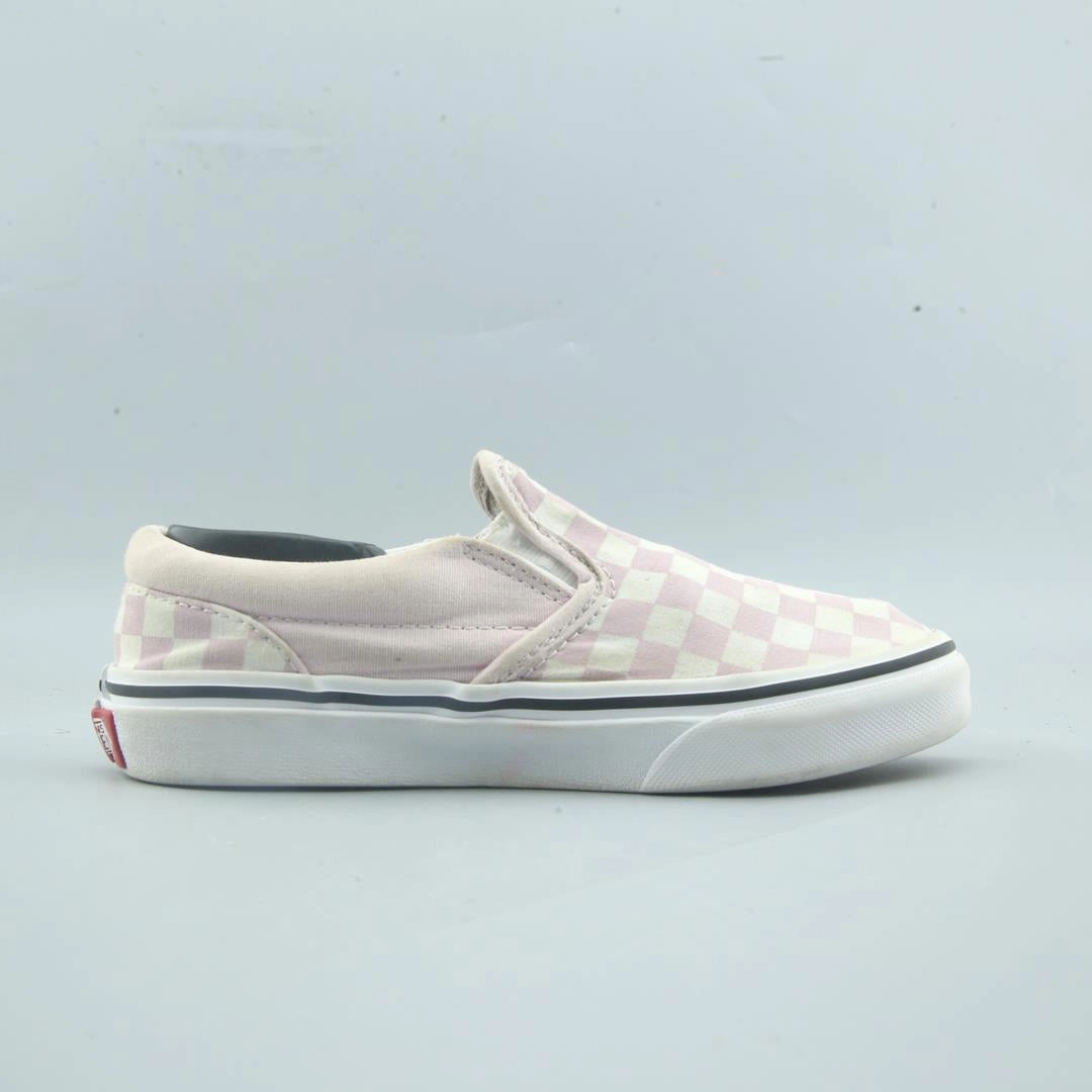 VANS CLASSIC CHECKERBOARD Vans skate shoe imagery