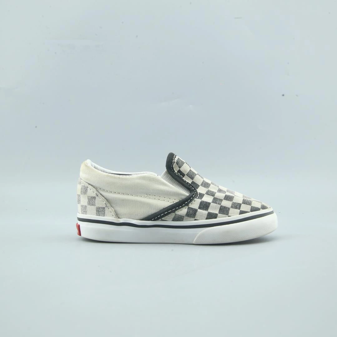 VANS CLASSIC CHECKERBOARD Vans skate shoe imagery