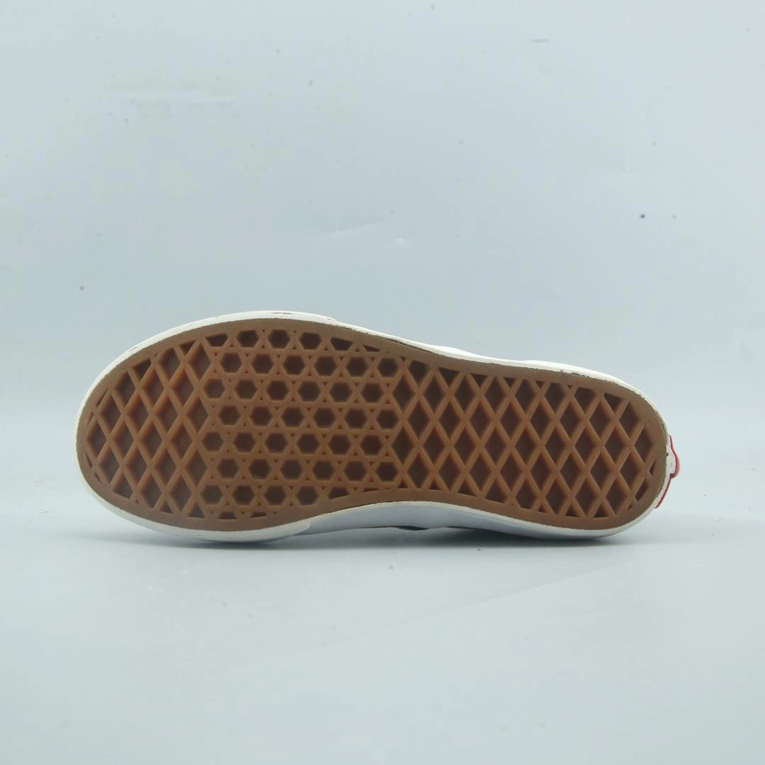 VANS CLASSIC CHECKERBOARD Vans skate shoe imagery