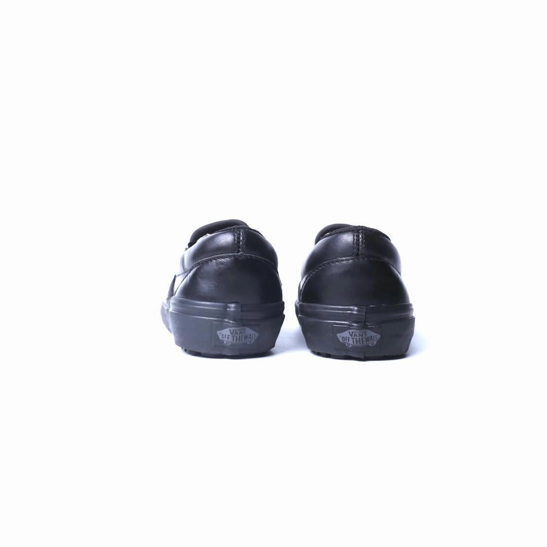 VANS CLASSIC ULTRA CUSH Vans skate shoe imagery