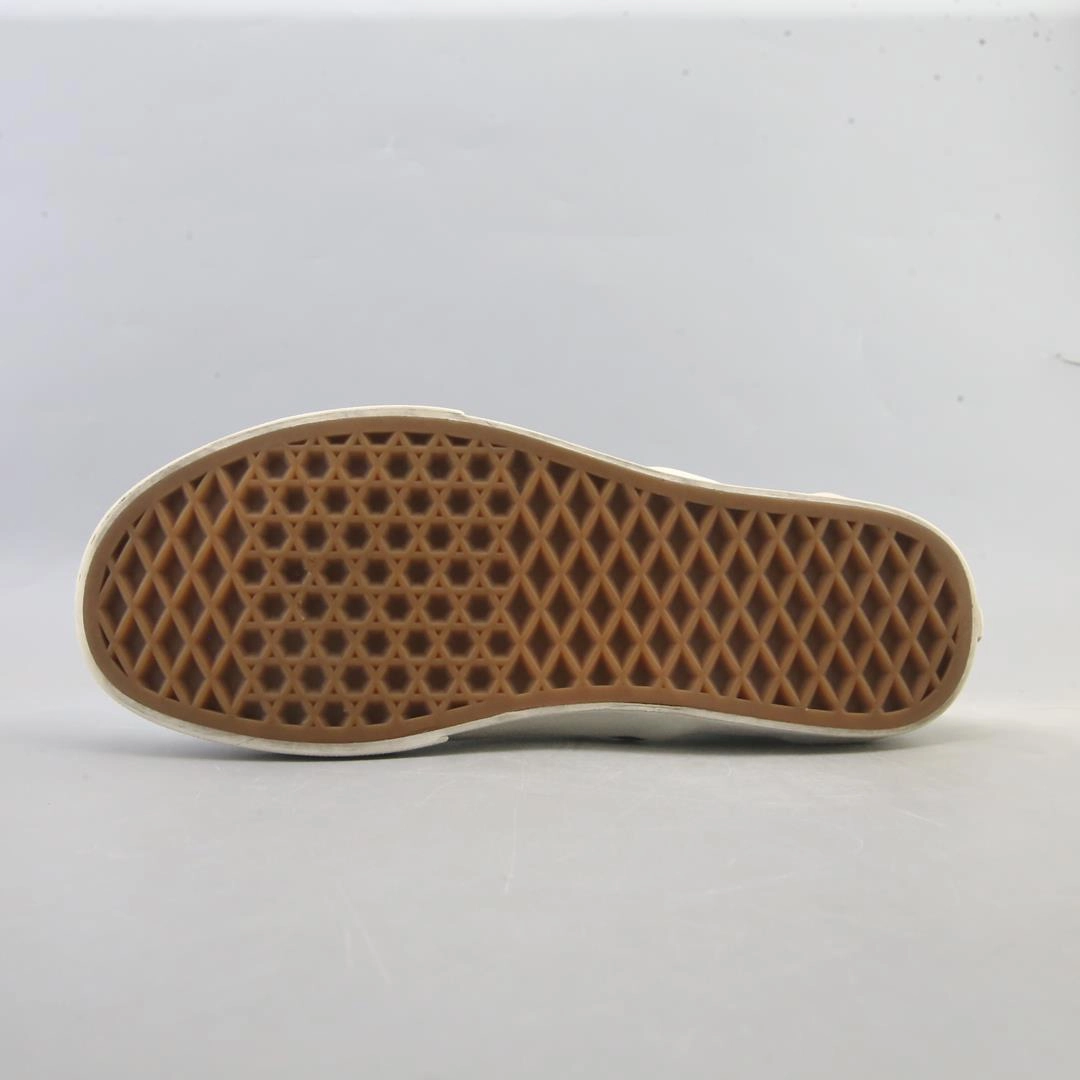 VANS CLASSIC Vans casual shoe snapshots