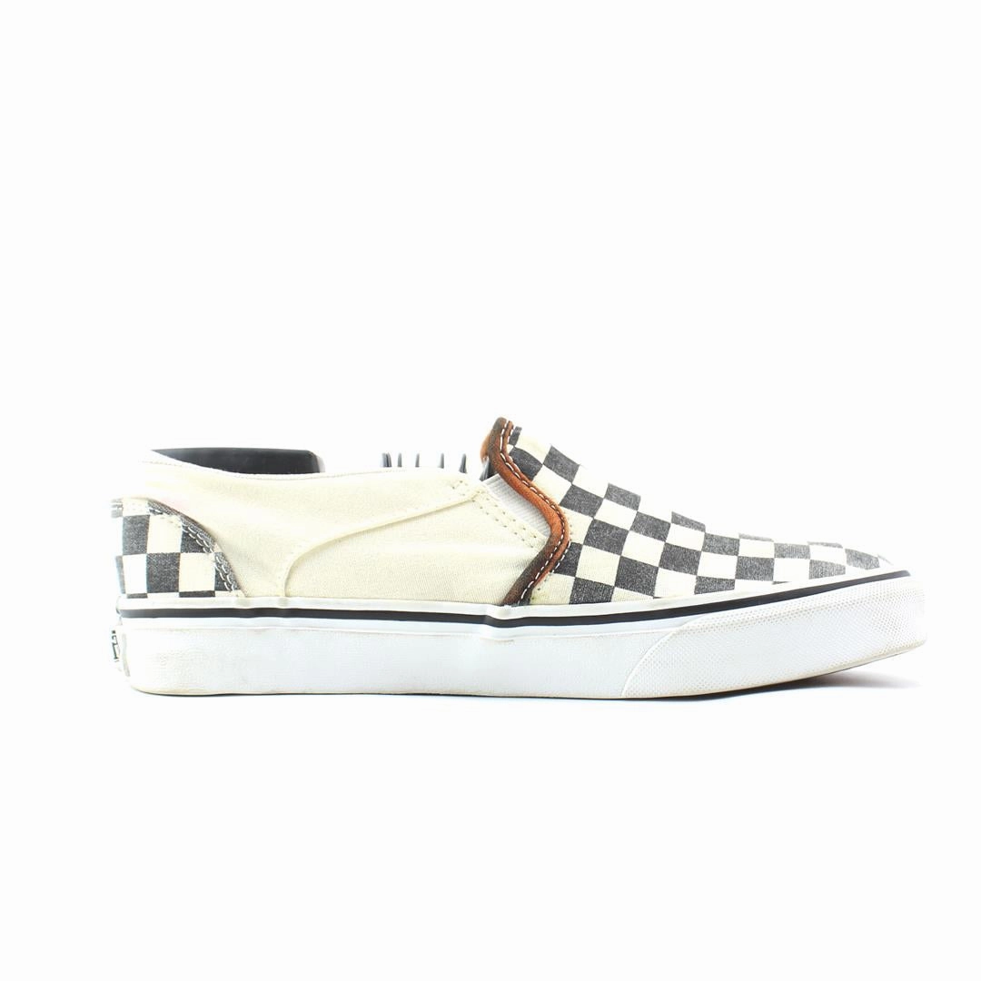 VANS CLASSIC Vans casual shoe snapshots