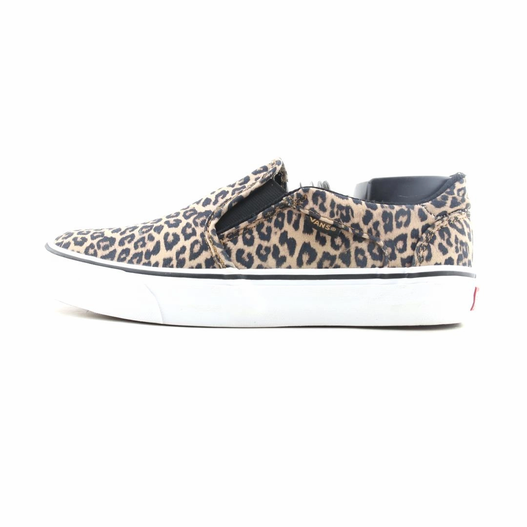 VANS CLASSIC Vans retro-inspired footwear styles