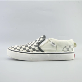 VANS CLASSIC Vans retro-inspired footwear styles