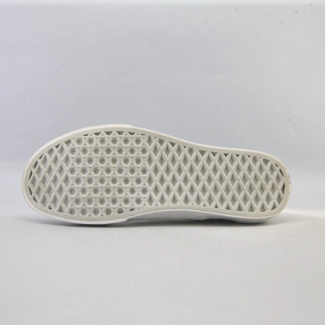 VANS CLASSIC Vans casual shoe snapshots