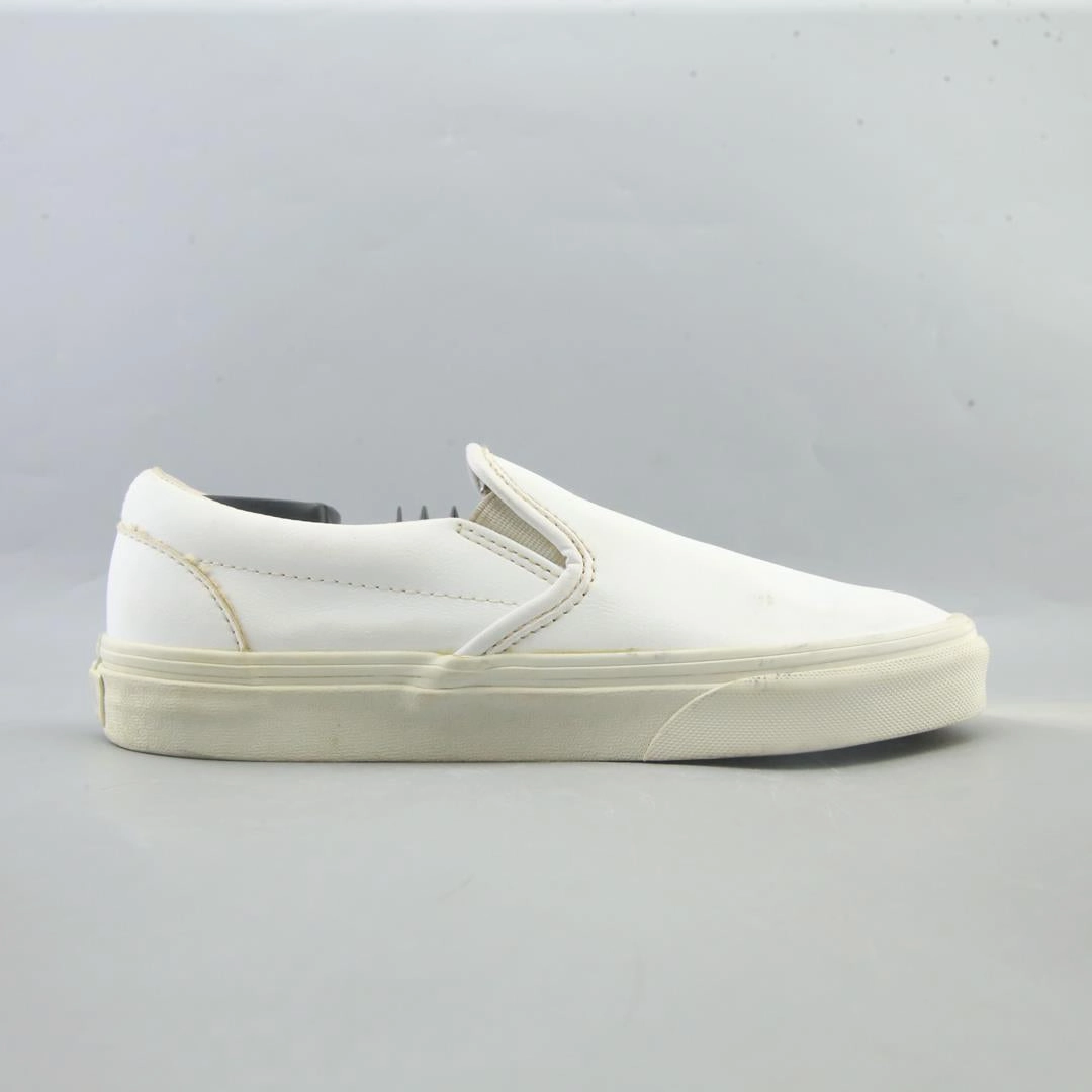 VANS CLASSIC Vans casual shoe snapshots