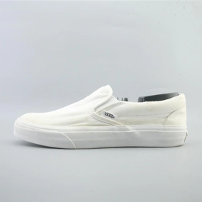 VANS CLASSIC Vans retro-inspired footwear styles