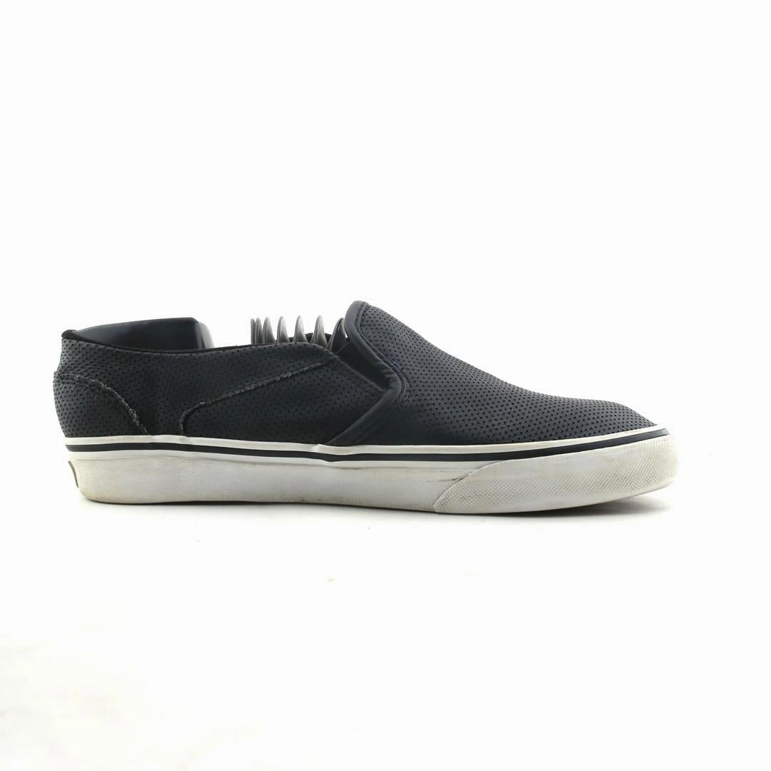 VANS CLASSIC Vans casual shoe snapshots