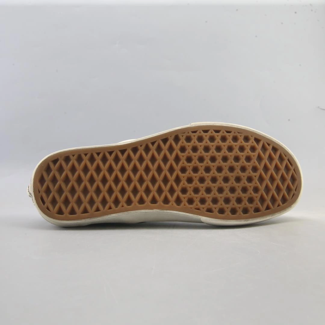 VANS CLASSIC Vans casual shoe snapshots