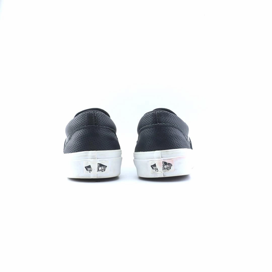 VANS CLASSIC Vans skate shoe imagery