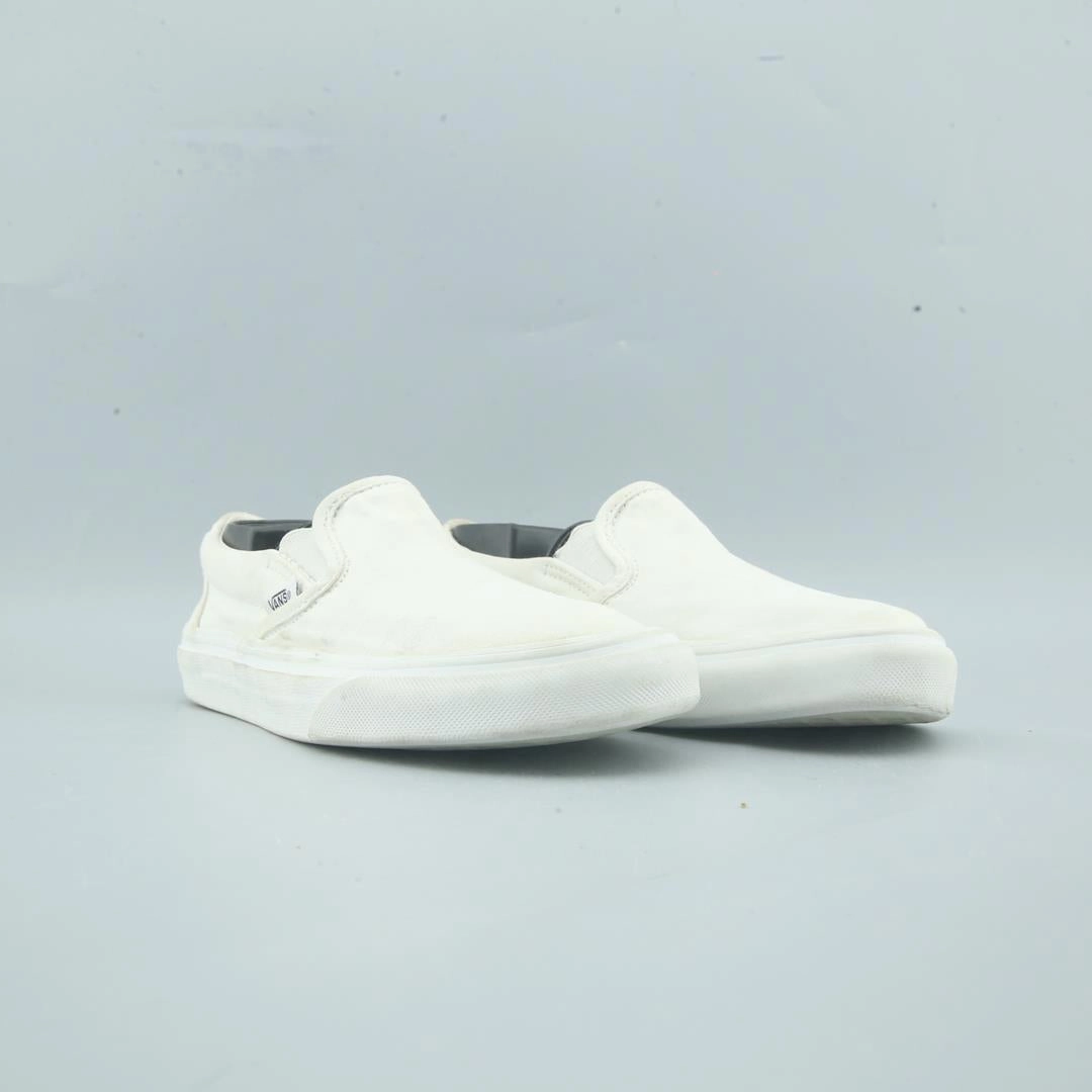 VANS CLASSIC Vans skate shoe imagery