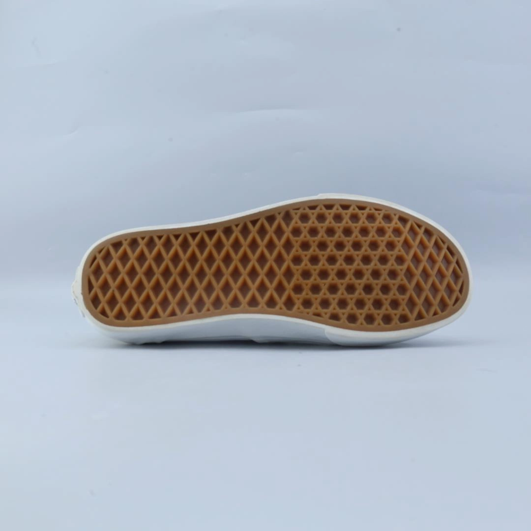 VANS CLASSIC Vans skate shoe imagery