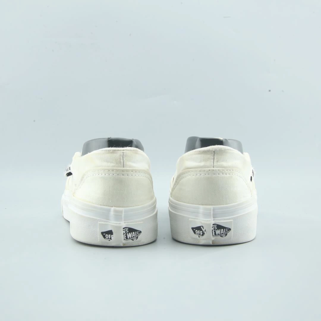 VANS CLASSIC Vans skate shoe imagery
