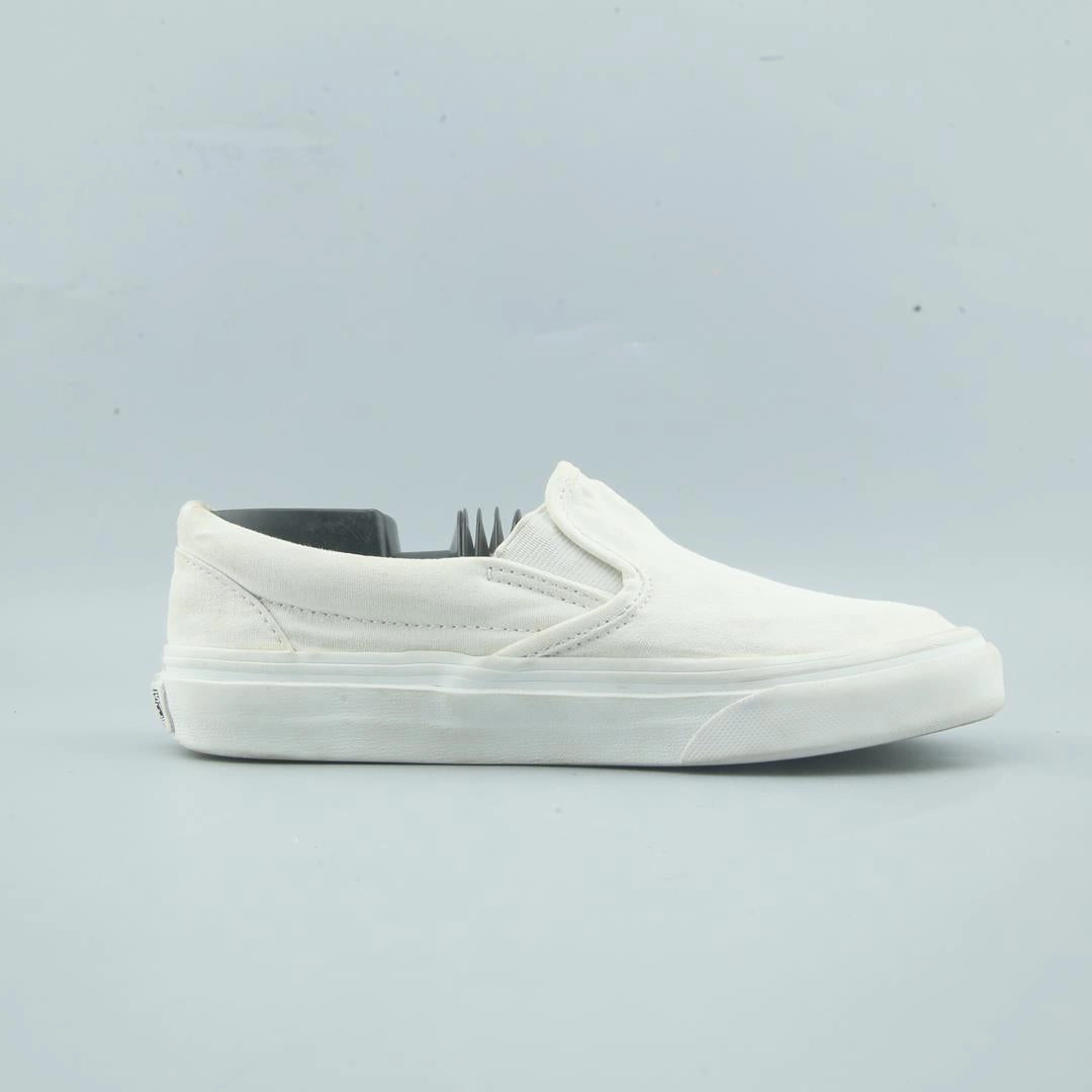 VANS CLASSIC Vans skate shoe imagery
