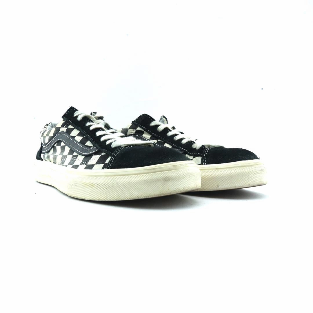 VANS OLD SKOOL  CHECKERBOARD Vans classic sneaker styles