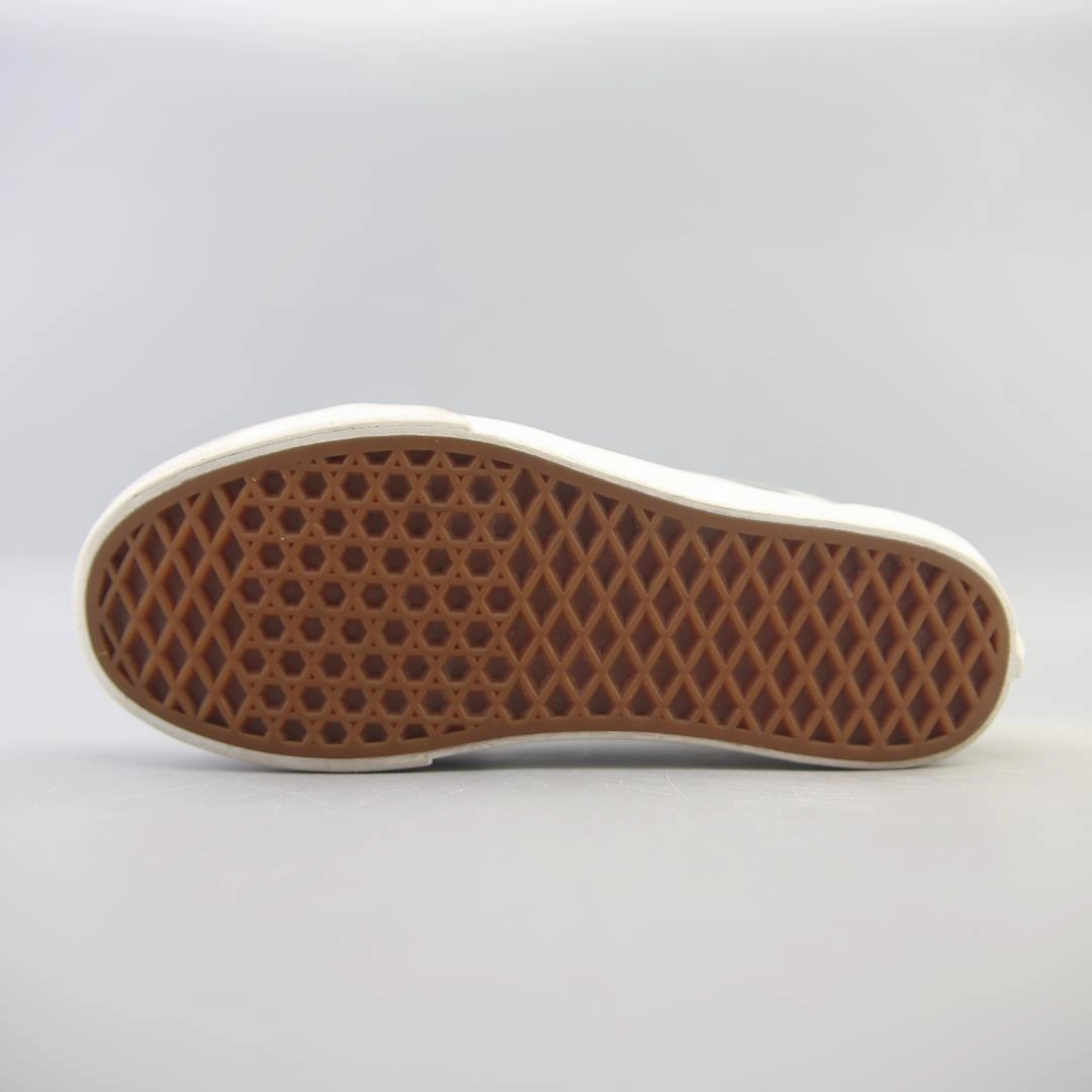 VANS OLD SKOOL STACKFOAM Vans casual shoe snapshots