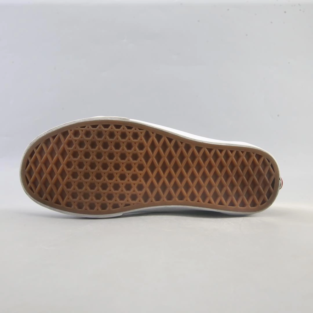 VANS OLD SKOOL Vans casual shoe snapshots