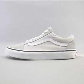 VANS OLD SKOOL Vans retro-inspired footwear styles