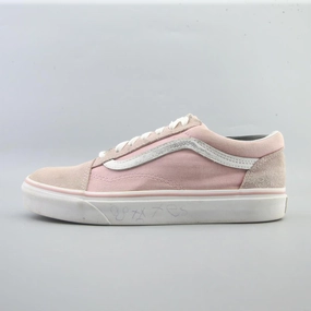 VANS OLD SKOOL Vans retro-inspired footwear styles