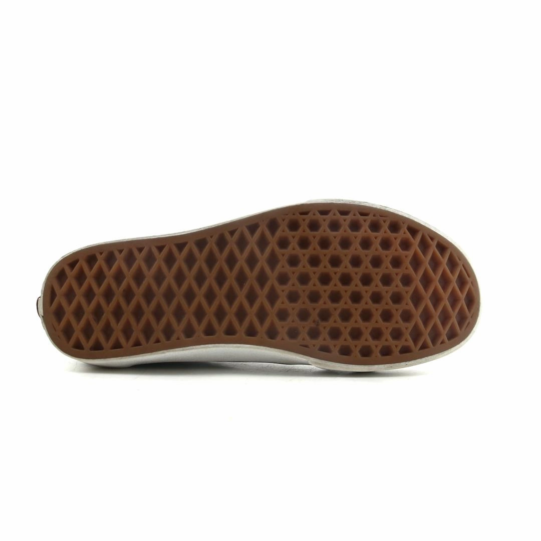 VANS OLD SKOOL Vans casual shoe snapshots
