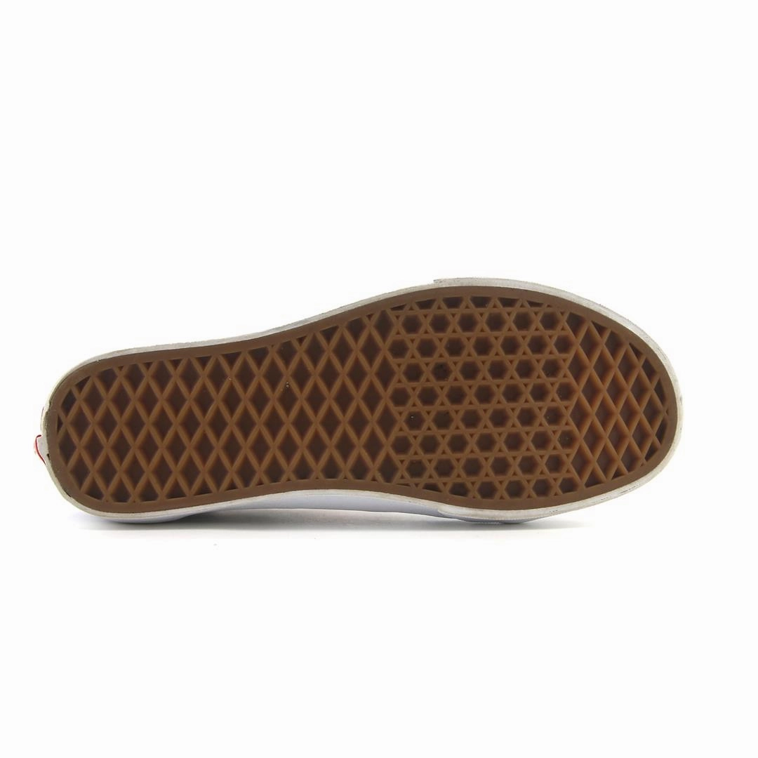 VANS OLD SKOOL Vans casual shoe snapshots