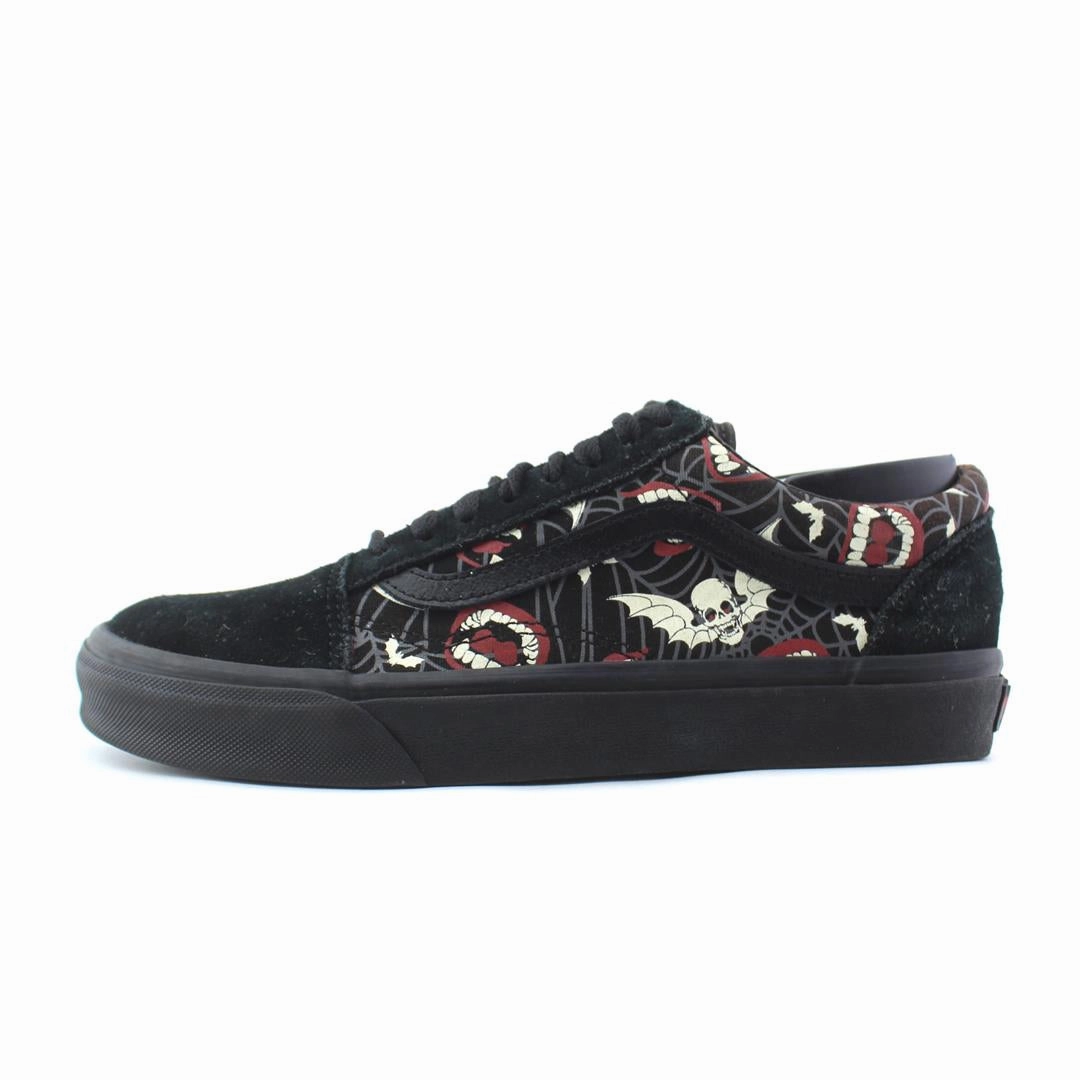 VANS OLD SKOOL Vans retro-inspired footwear styles