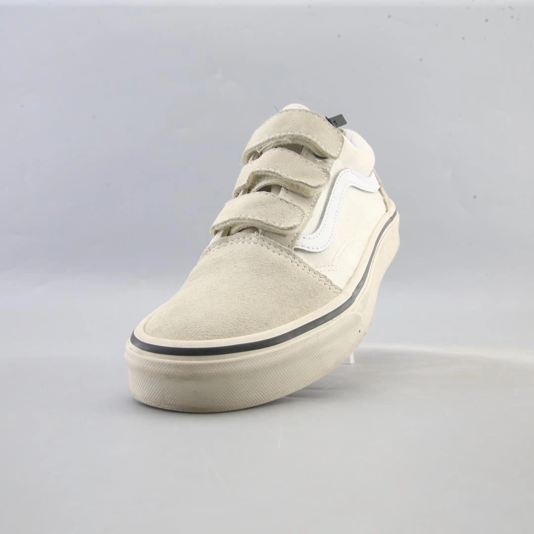 VANS OLD SKOOL Vans casual shoe snapshots