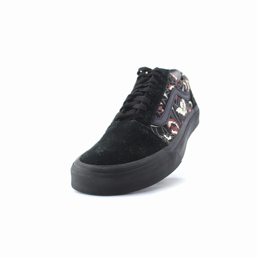 VANS OLD SKOOL Vans casual shoe snapshots