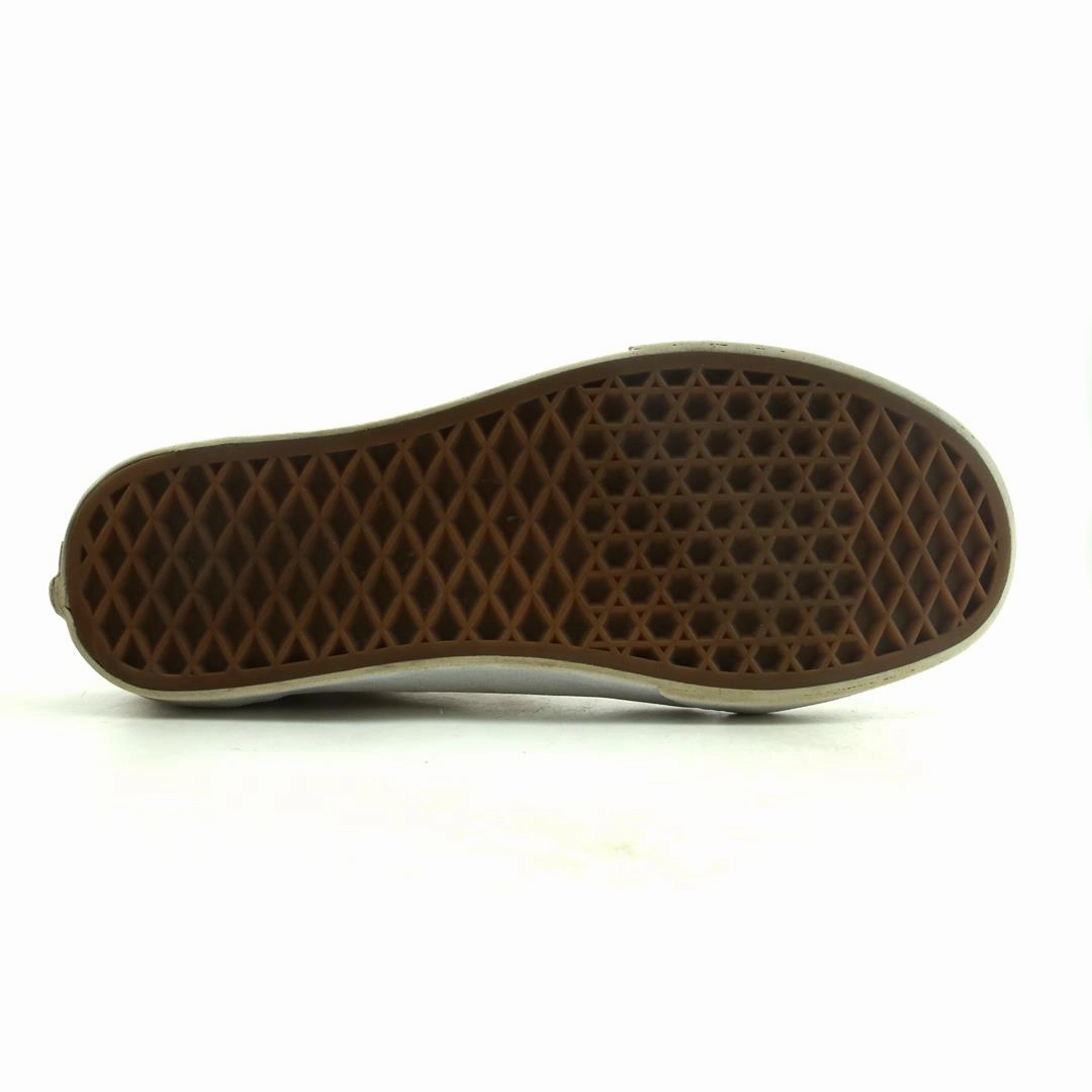VANS OLD SKOOL Vans casual shoe snapshots