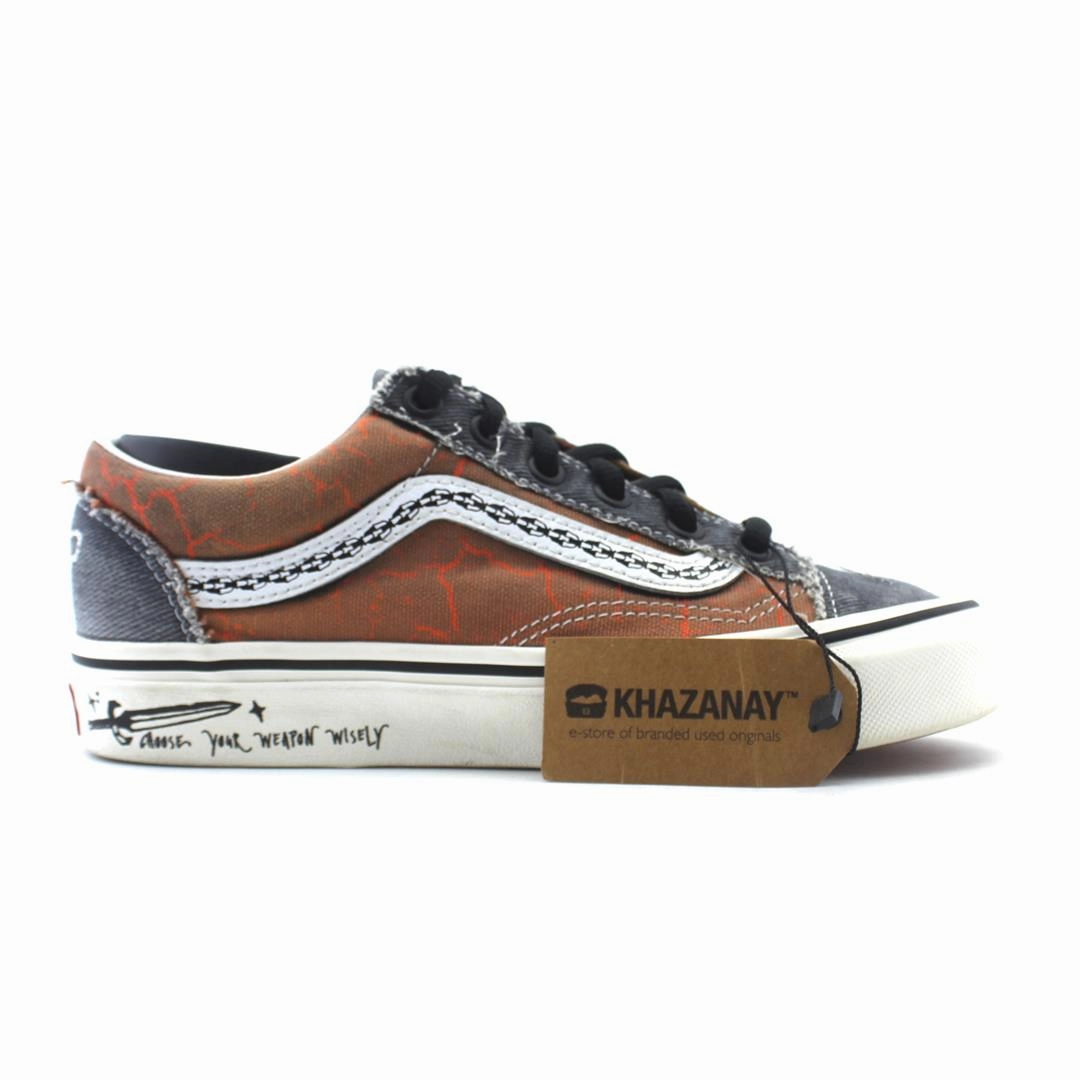 VANS OLD SKOOL Vans casual shoe snapshots