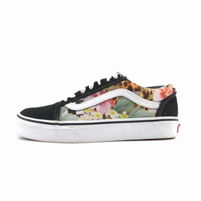 VANS OLD SKOOL Vans retro-inspired footwear styles