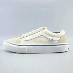 VANS OLD SKOOL Vans iconic skate shoe designs
