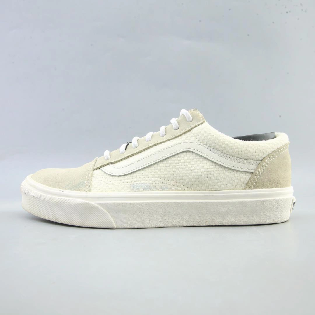 VANS OLD SKOOL Vans iconic skate shoe designs