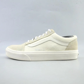 VANS OLD SKOOL Vans iconic skate shoe designs