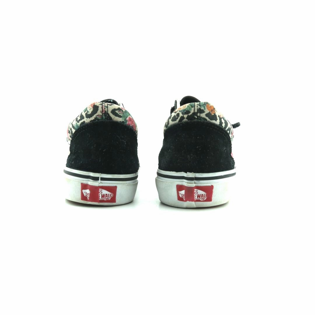 VANS OLD SKOOL Vans classic sneaker styles