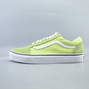 VANS OLD SKOOL Vans iconic skate shoe designs