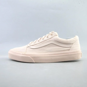 VANS OLD SKOOL Vans iconic skate shoe designs