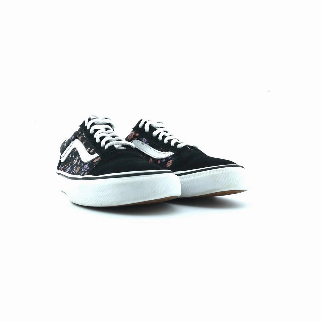 VANS OLD SKOOL Vans classic sneaker styles