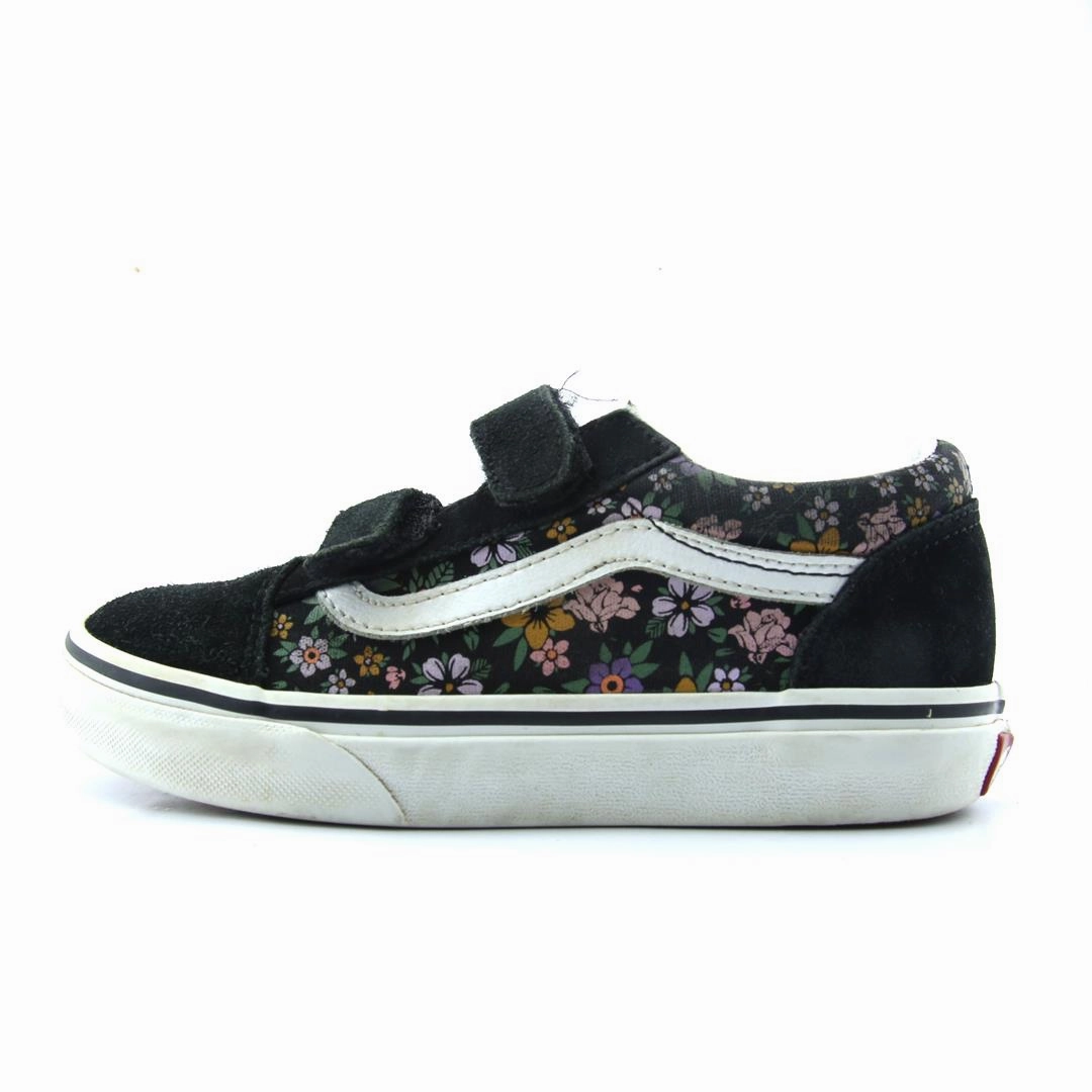 VANS OLD SKOOL Vans iconic skate shoe designs