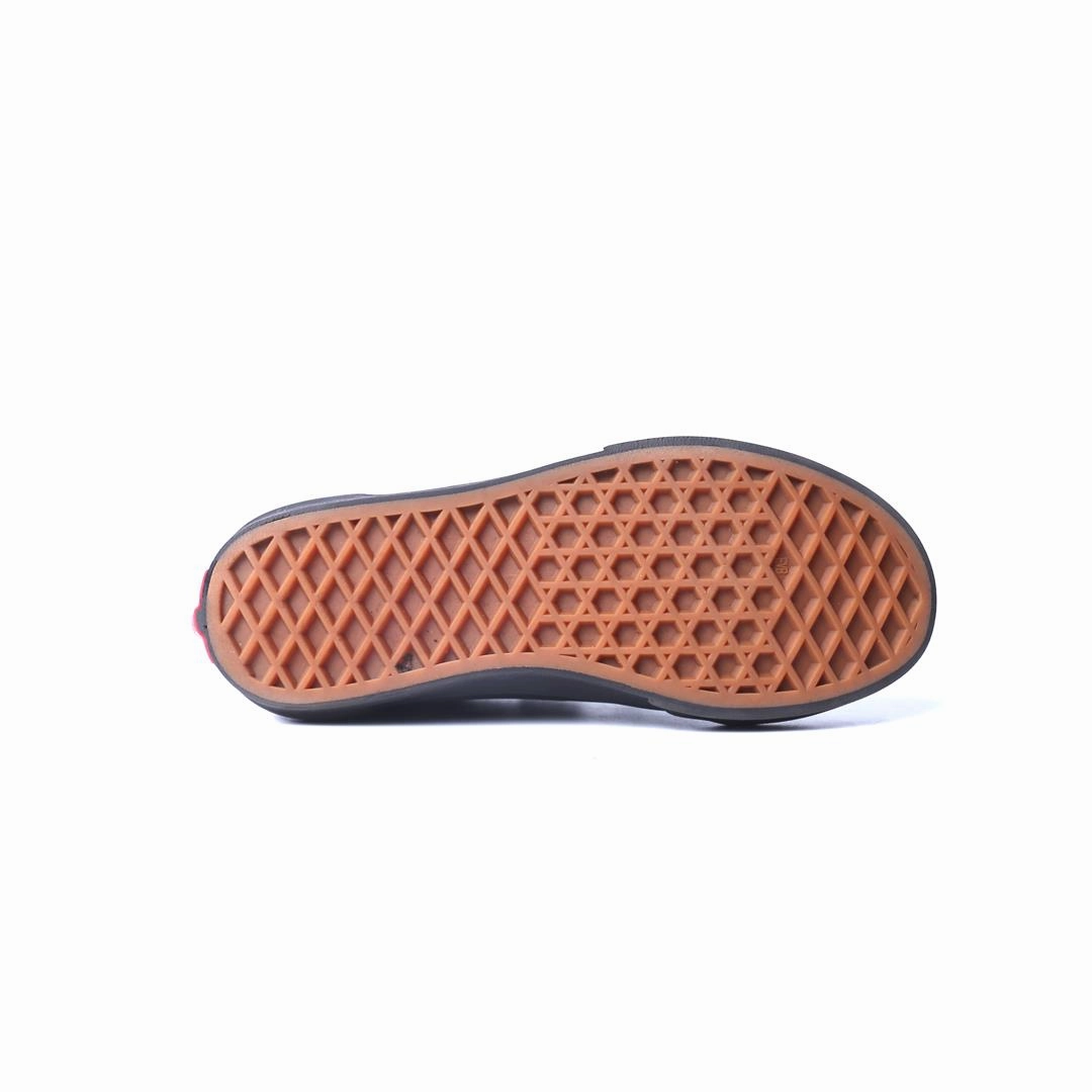 VANS OLD SKOOL Vans skate shoe imagery