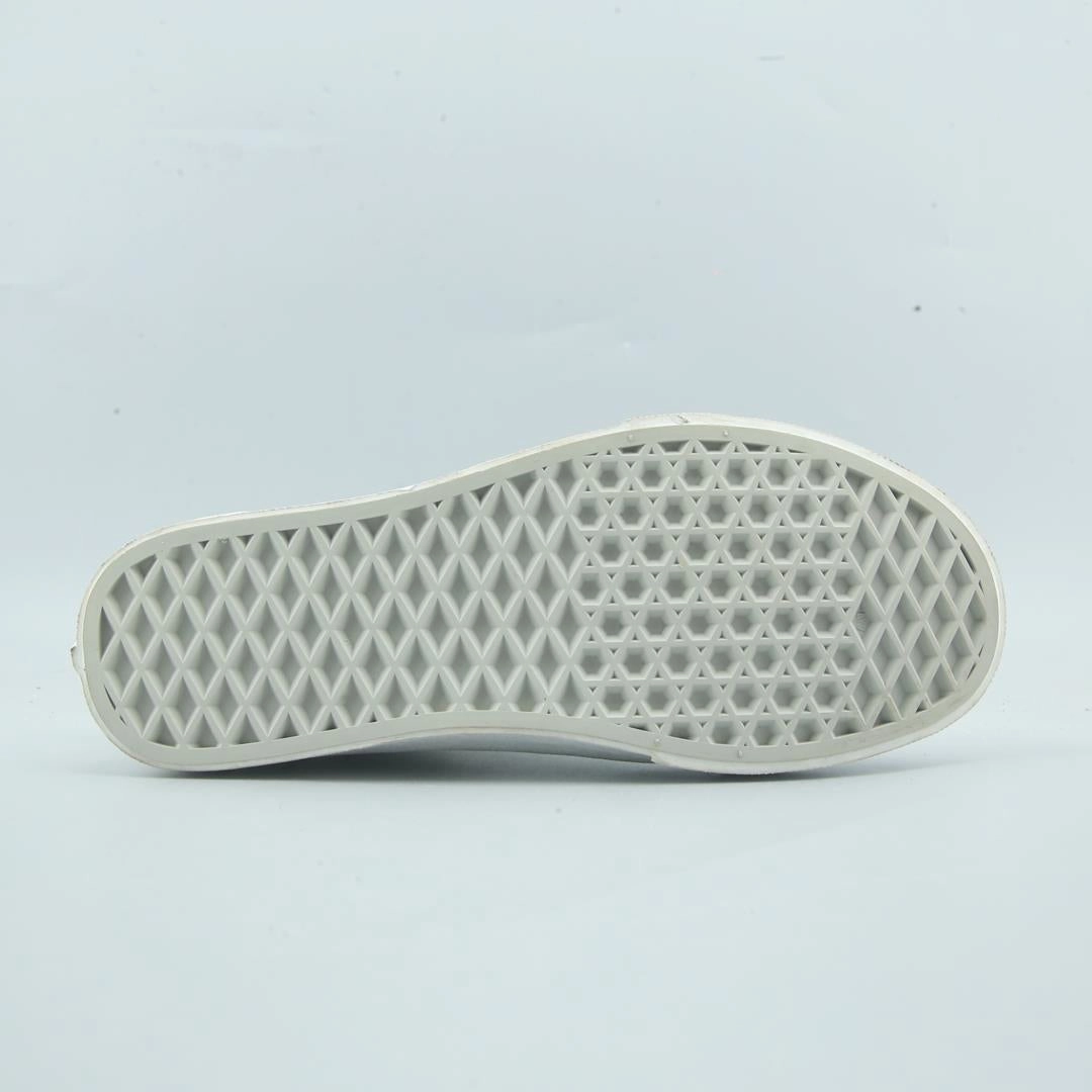 VANS OLD SKOOL Vans skate shoe imagery