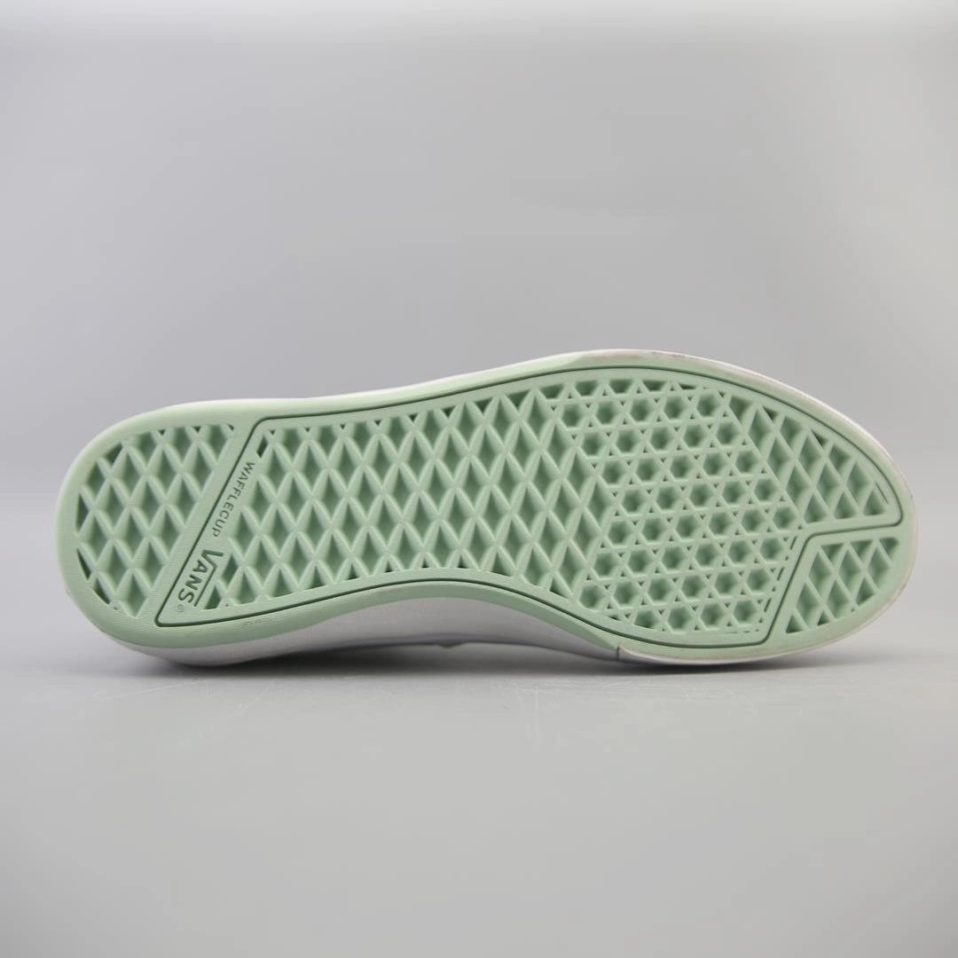 VANS POP CUSH SKATEBOARDING Vans skate shoe imagery