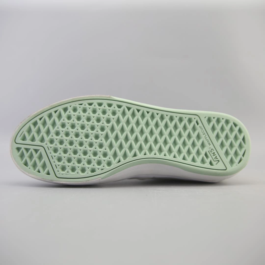 VANS POP CUSH SKATEBOARDING Vans skate shoe imagery