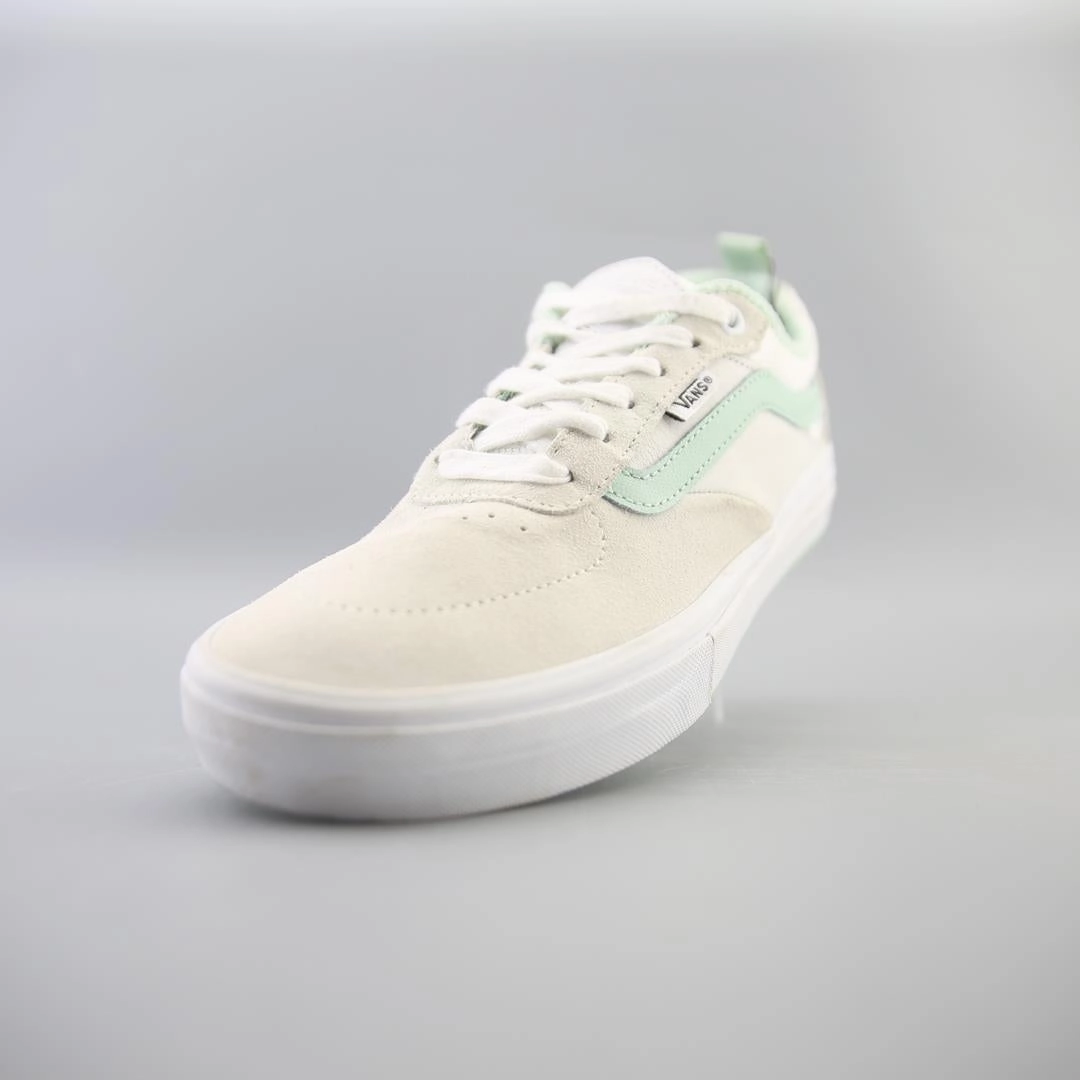 VANS POP CUSH SKATEBOARDING Vans skate shoe imagery