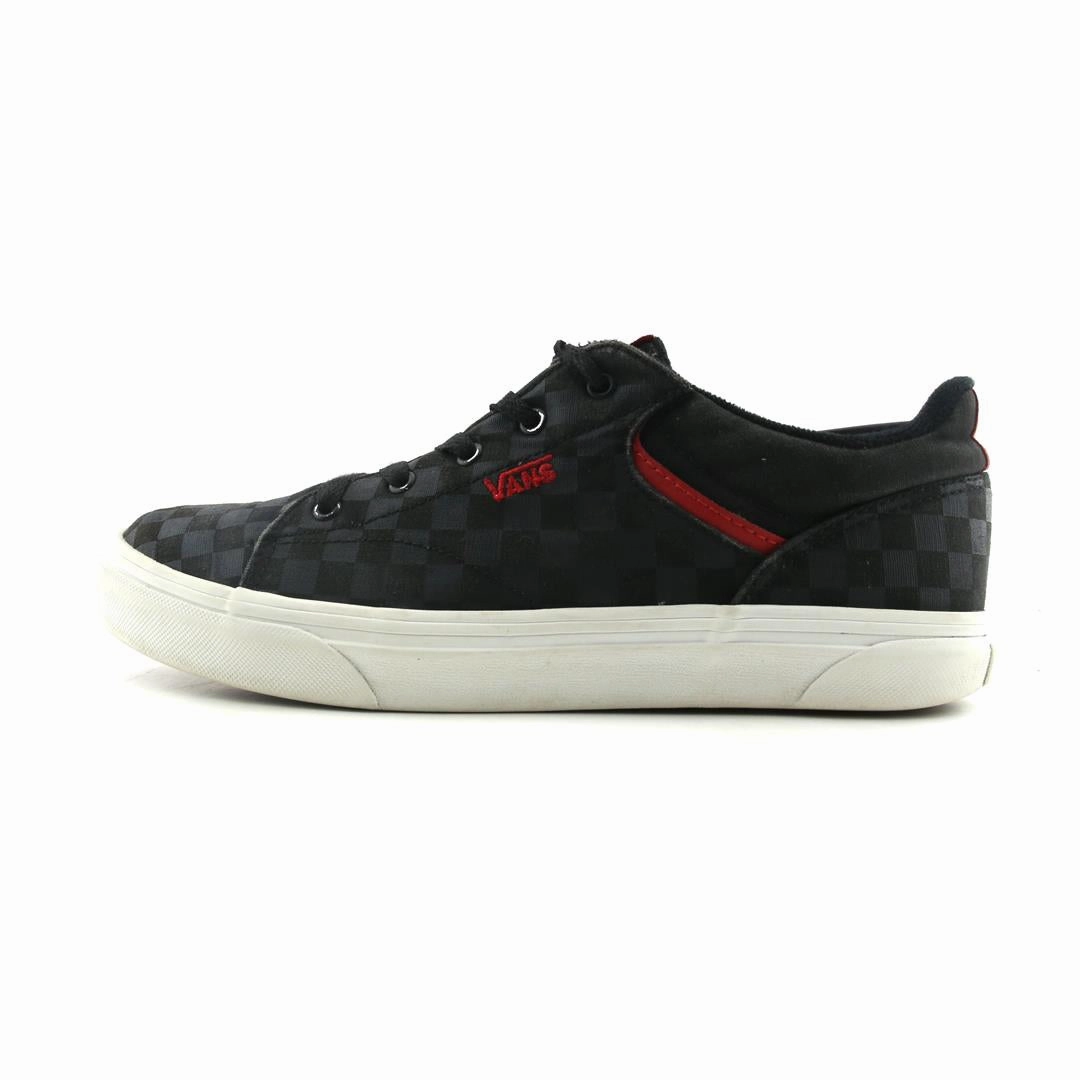 VANS SELDAN CHECKERBOARD Vans retro-inspired footwear styles
