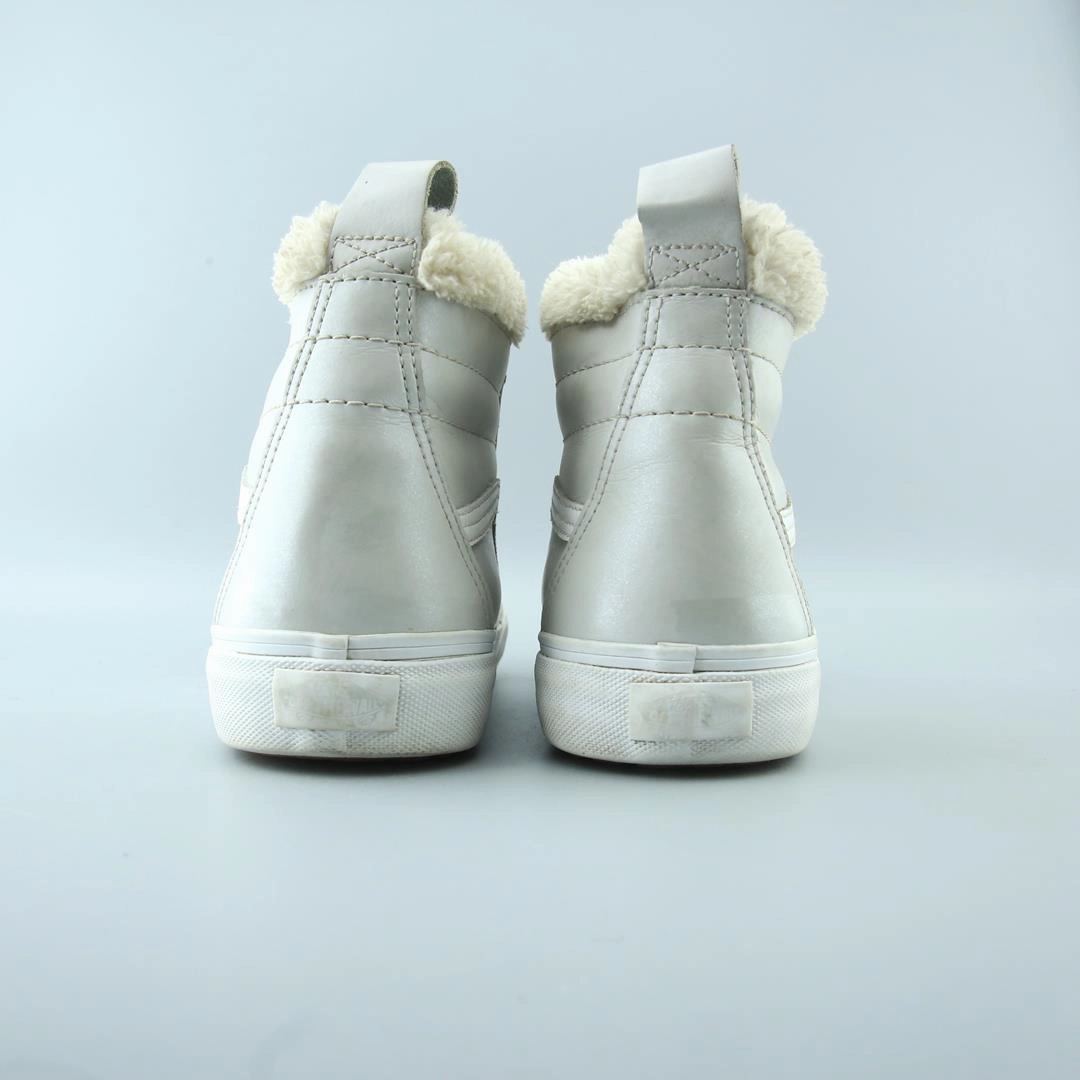 VANS SK8-HI MTE Vans skate shoe imagery