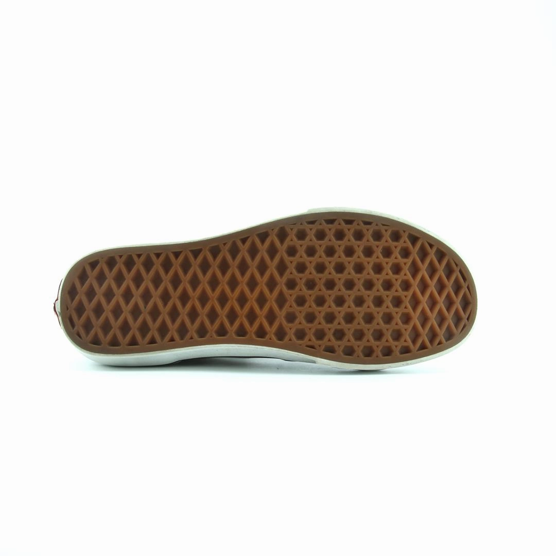 VANS SK8-HI Vans skate shoe imagery