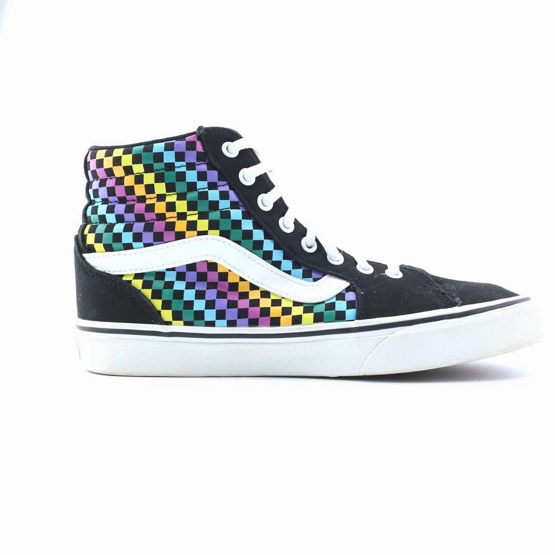 VANS SK8-HI Vans skate shoe imagery